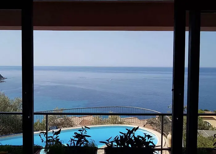 Panoramica Tra Suggestive Notti Stellate. Villa *