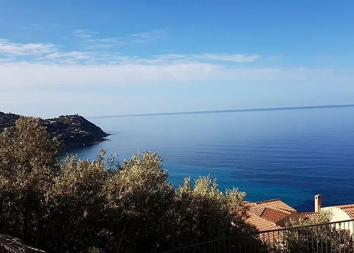 Villa Panoramica Tra Suggestive Notti Stellate.